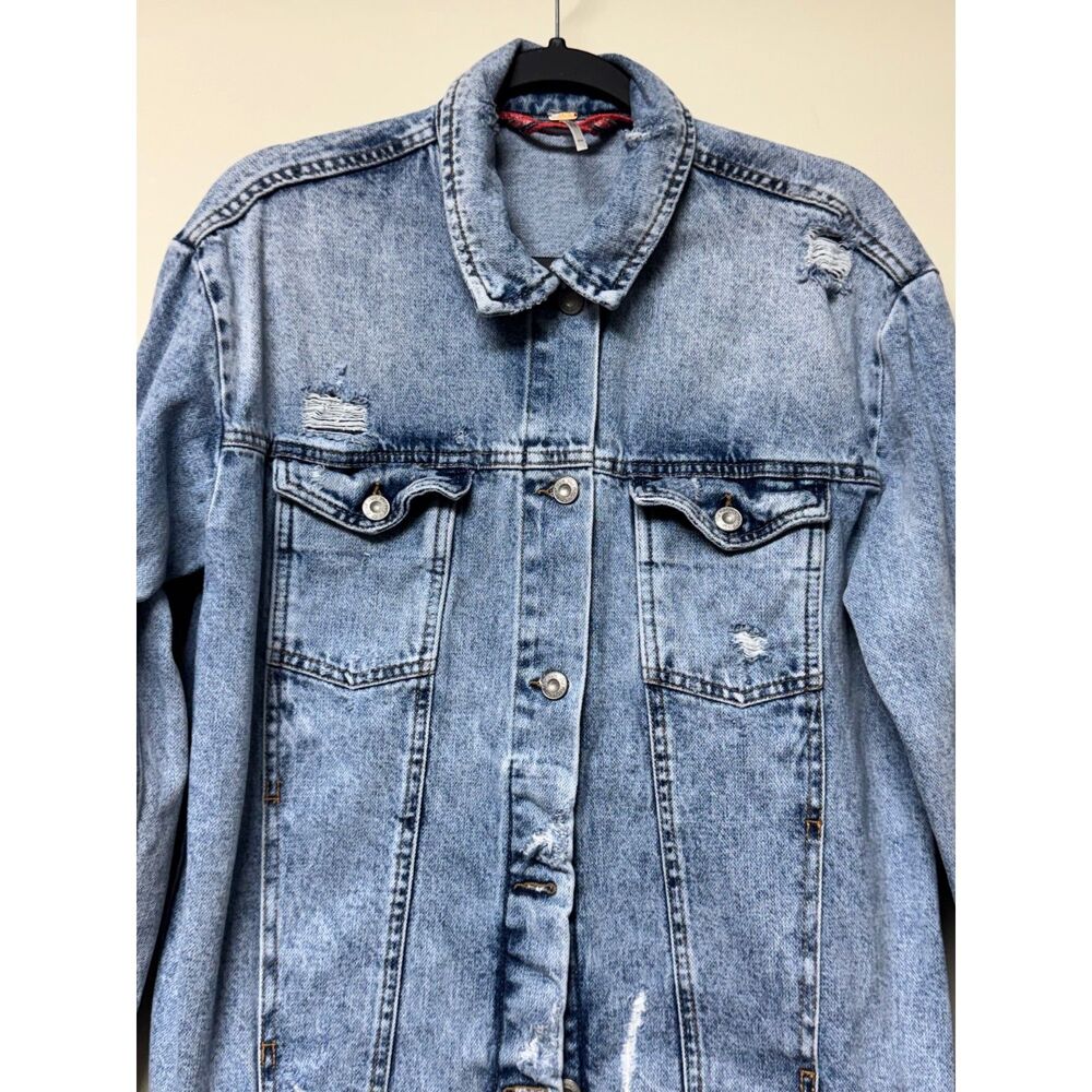 FREE PEOPLE Ramona Denim Trucker Jacket, Oversized, Distressed, Sz XS - Picture 4 of 11